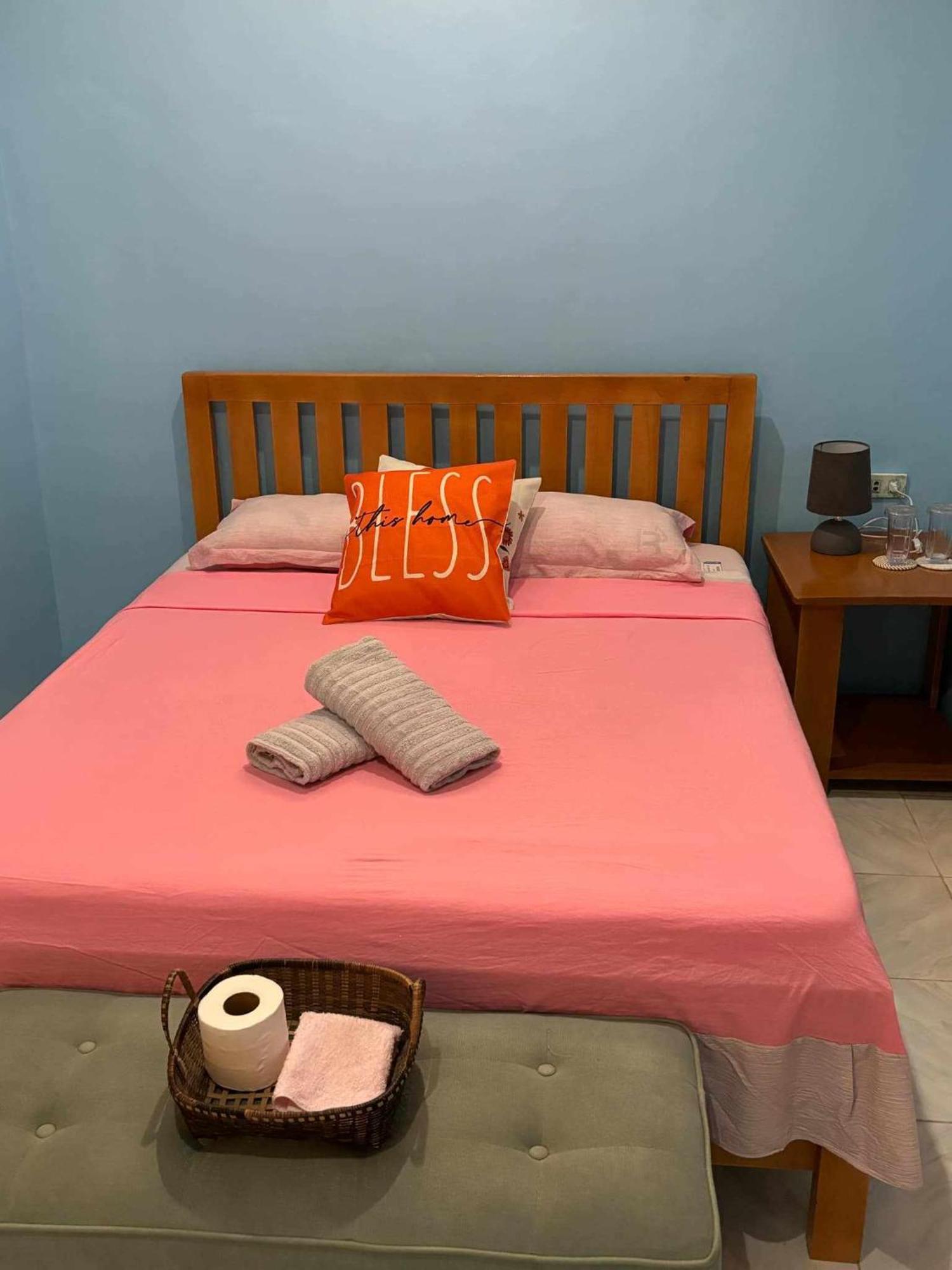 Andresas Homestay Лобок Екстер'єр фото