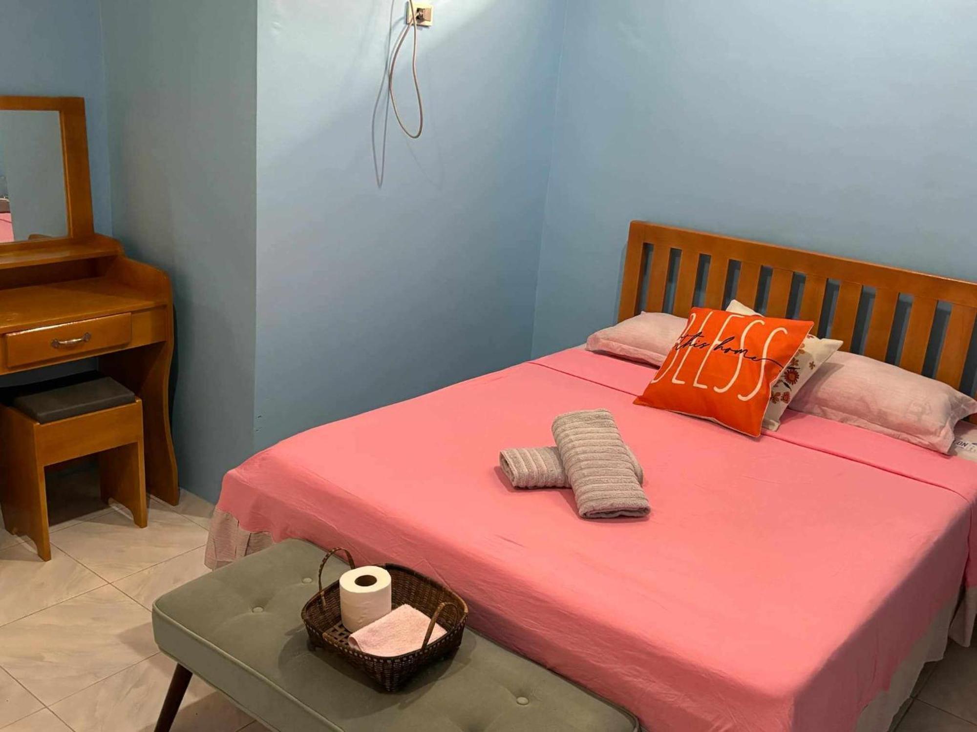 Andresas Homestay Лобок Екстер'єр фото
