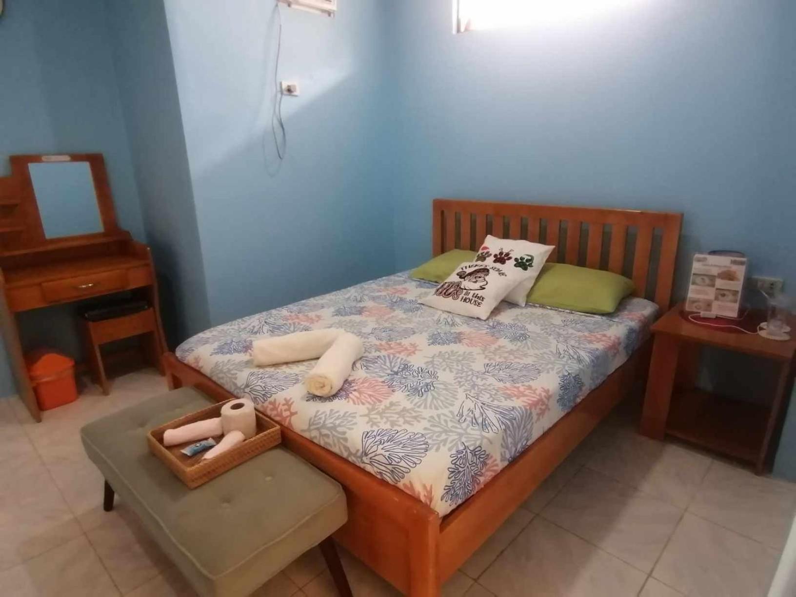Andresas Homestay Лобок Екстер'єр фото