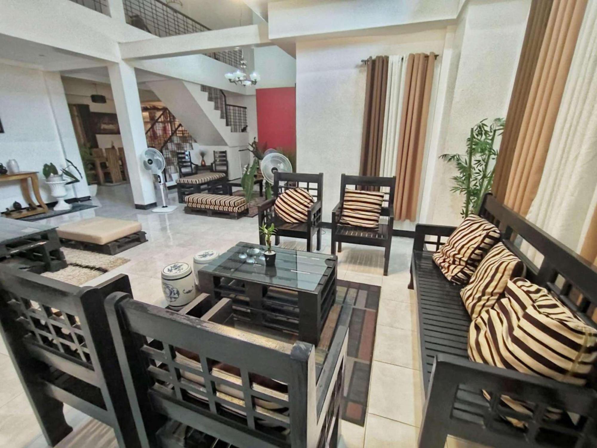 Andresas Homestay Лобок Екстер'єр фото