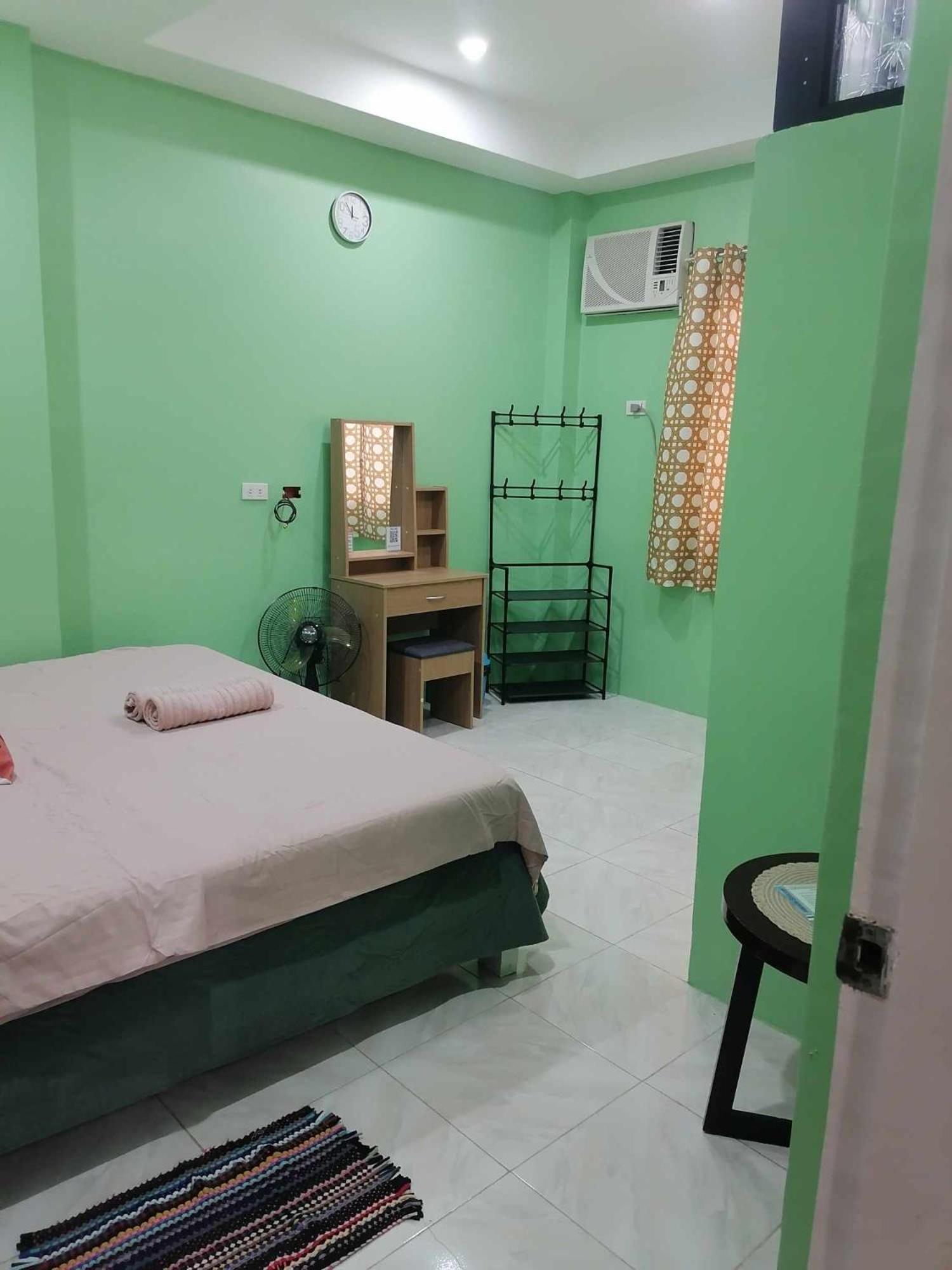 Andresas Homestay Лобок Екстер'єр фото